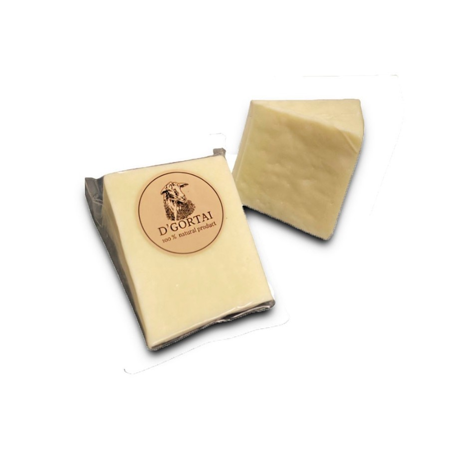 Сыр полутвердый молодой из овечьего молока «Бребью де Д’ЖОРТАЙ» с трюфелем